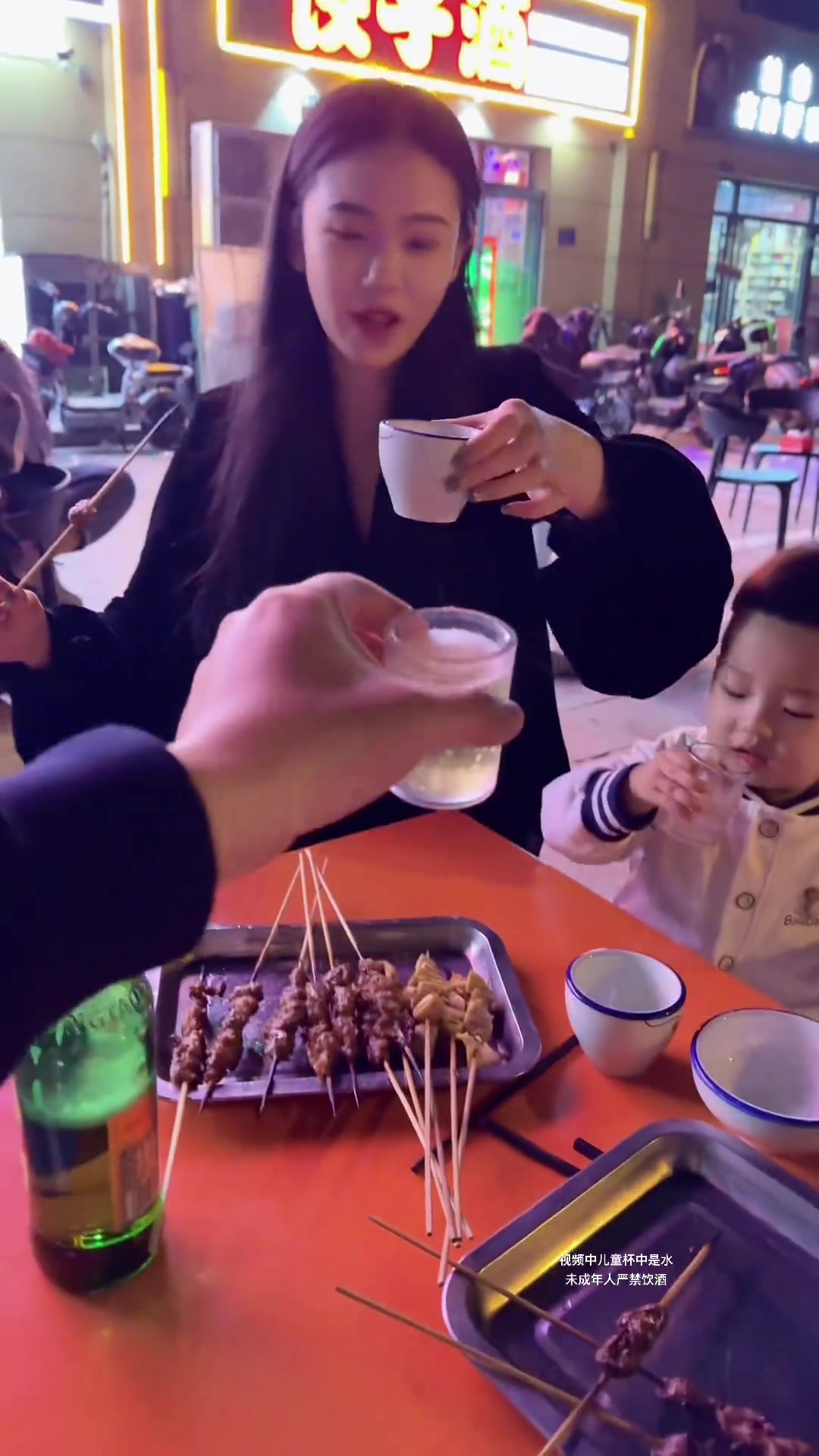 何为幸福，家人健康，所爱之人在身边！