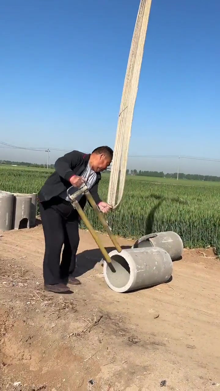 有个螺旋桨偷懒，没有转