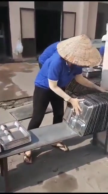哥以前在德州俱乐部上班吧