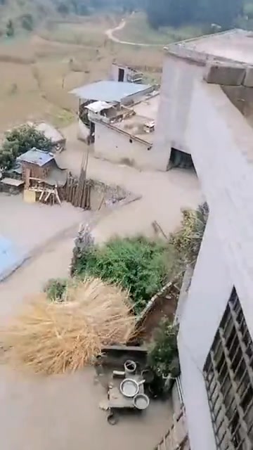 种水稻赚那点儿，都不够补防水的！