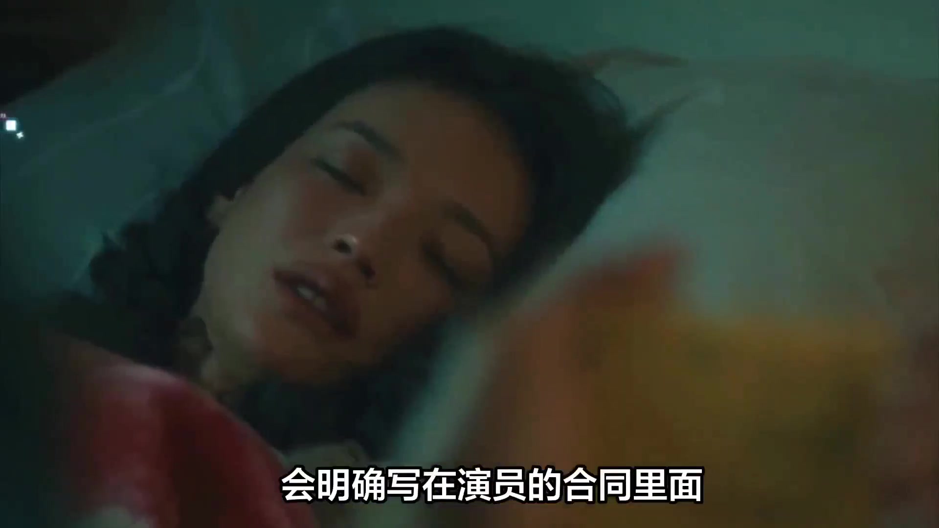 女演员拍床戏，真脱与假脱的背后故事你了解吗？