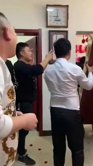 新婚怪不得要回门，就是为了回去修门啊