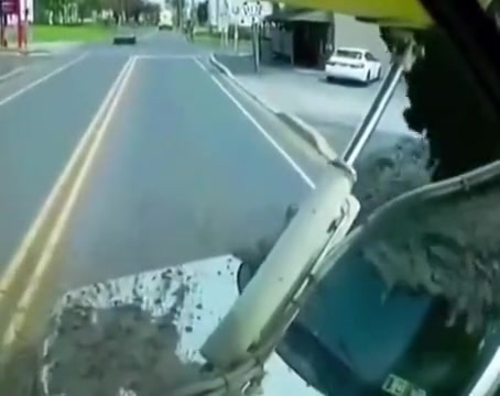 来来来，不看路，我浇你开车