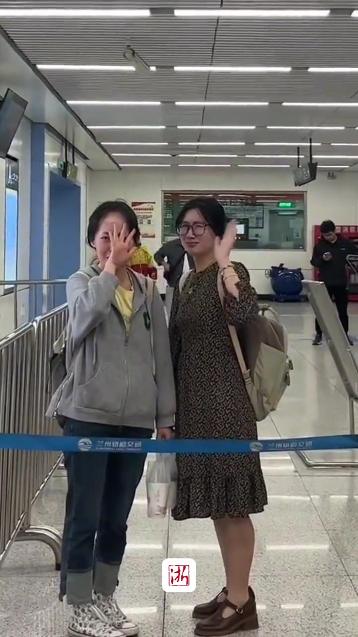 如果再见不能红着眼