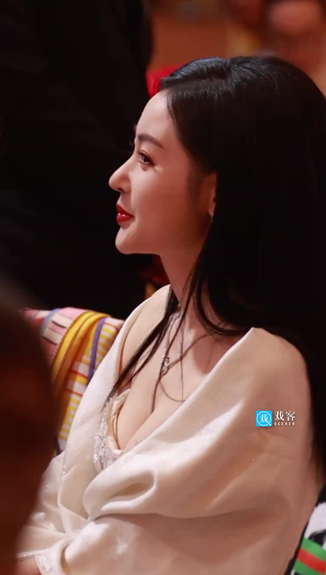 张天爱的侧颜可还行？