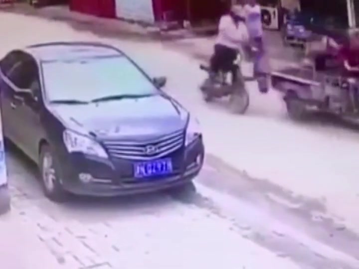 练功不分地方不分时间 关键还很酸爽