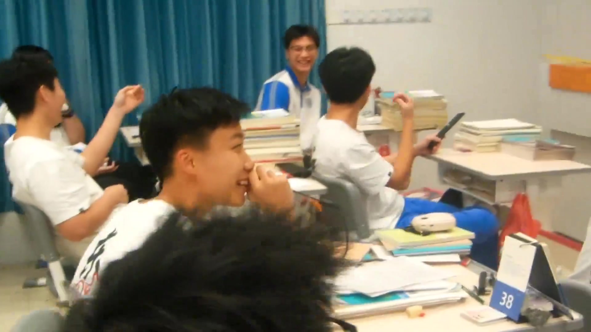 咳，你不说还真不知道她是女的呀！