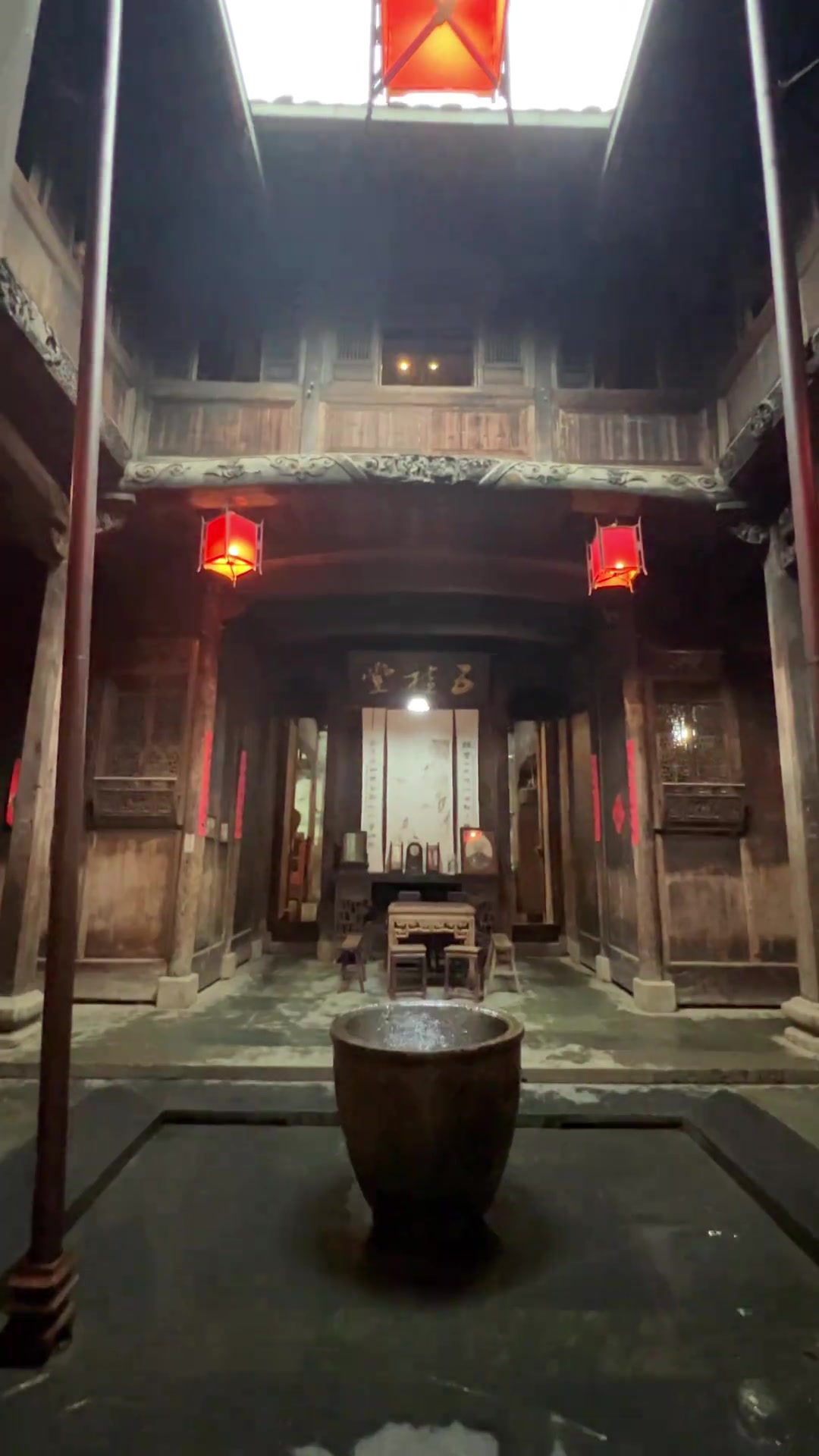不敢想象和你走在这样的江南小路上有多浪漫！