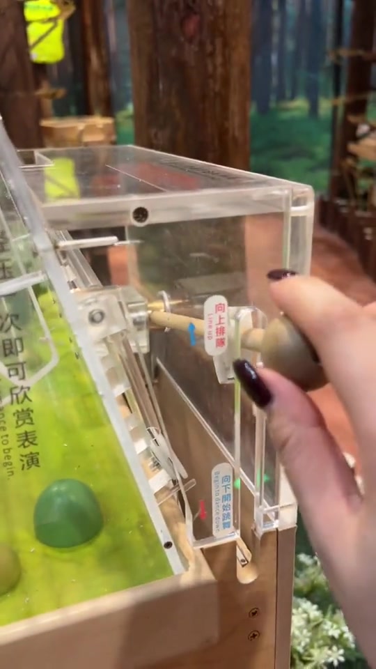 这个表演都把我给看困了