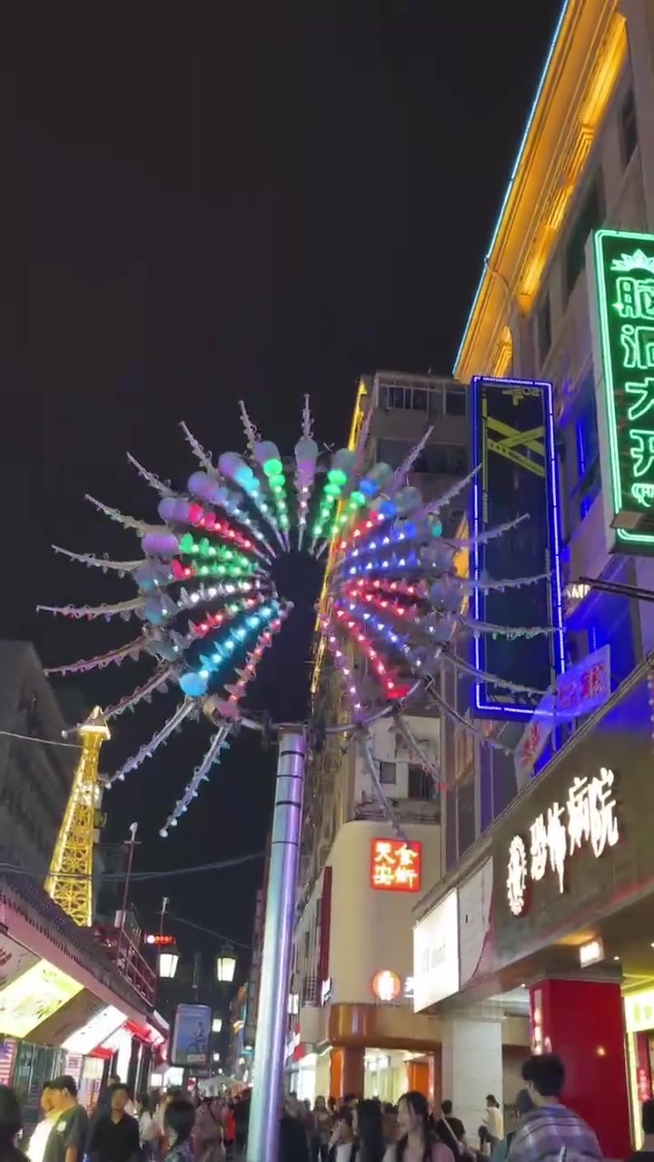 这个灯不晓得哪个想出来的？感觉会哈死