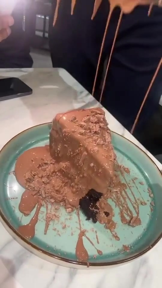 这个蛋糕....嗯...吧友们来评价一下吧