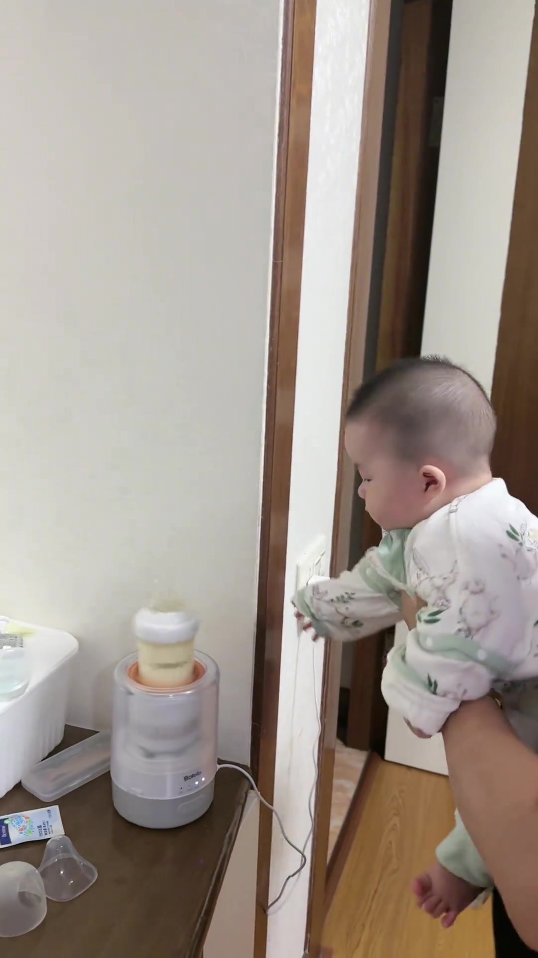 对食物的渴望达到了巅峰 人类幼崽