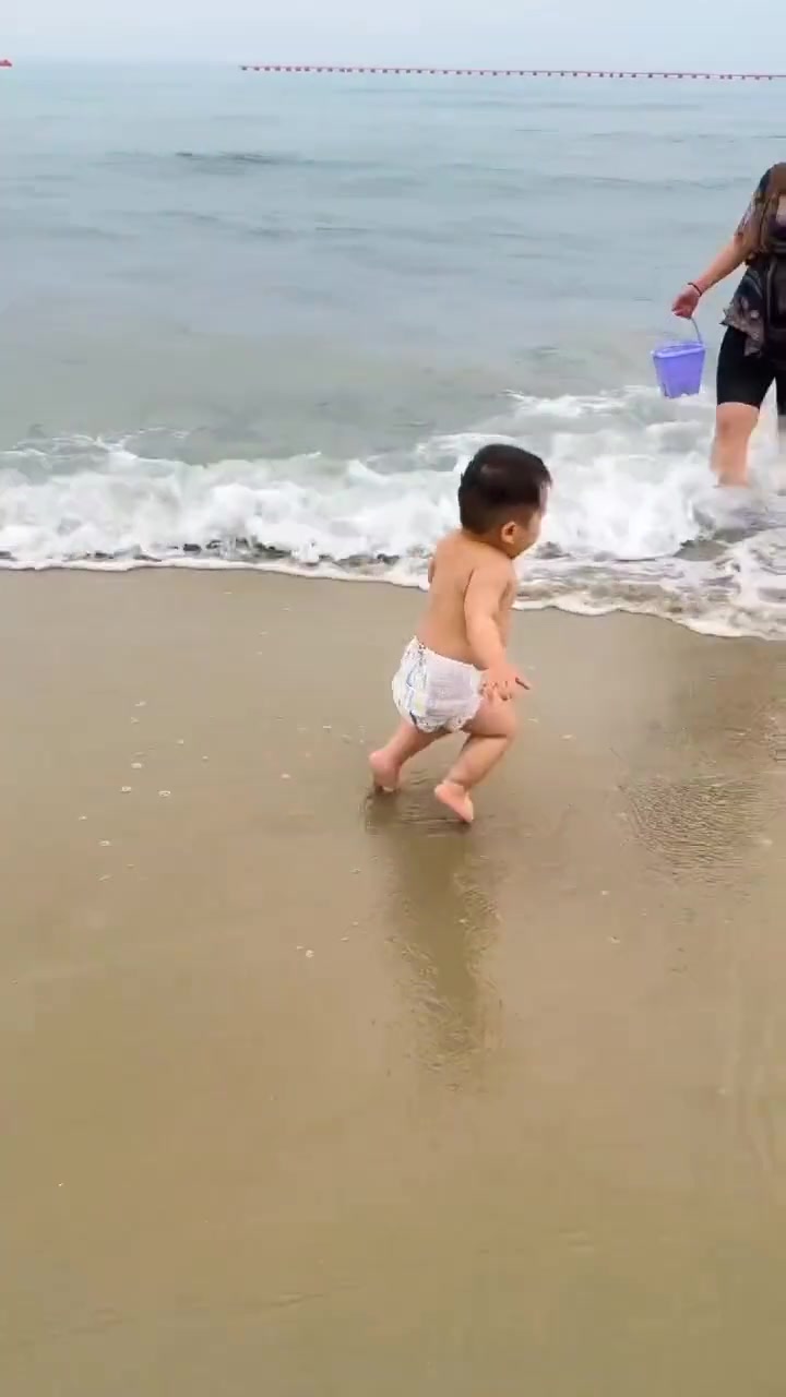 宝宝晕海 宝宝第一次去海边玩