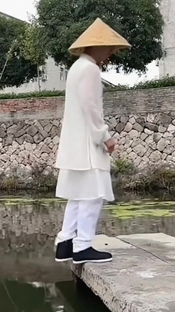 以为是个王者，结果是个废铁