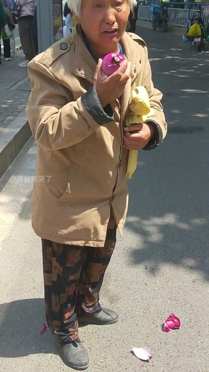 这谁吃谁不哭啊