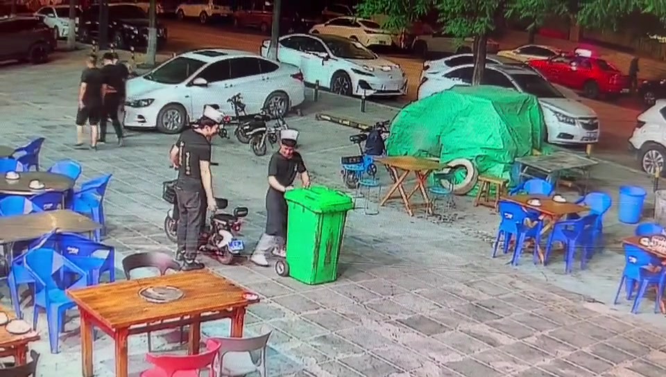 新式倒垃圾，你们不会吧