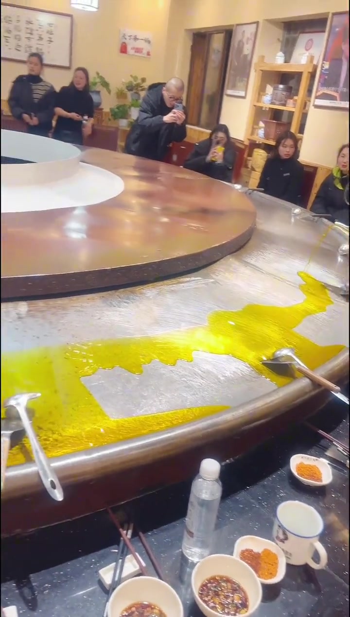 还有这种烤肉店，第一次见