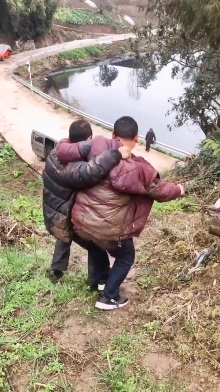 好兄弟一起走啊！