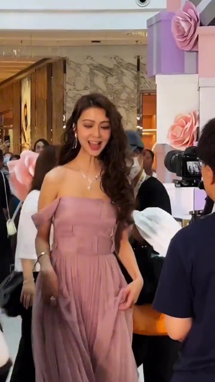 终于明白她为什么被称为香港最后一个少女了
