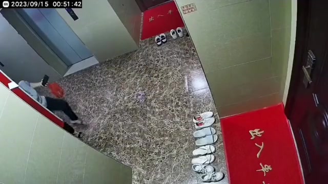 如何把患有强迫症邻居被逼疯