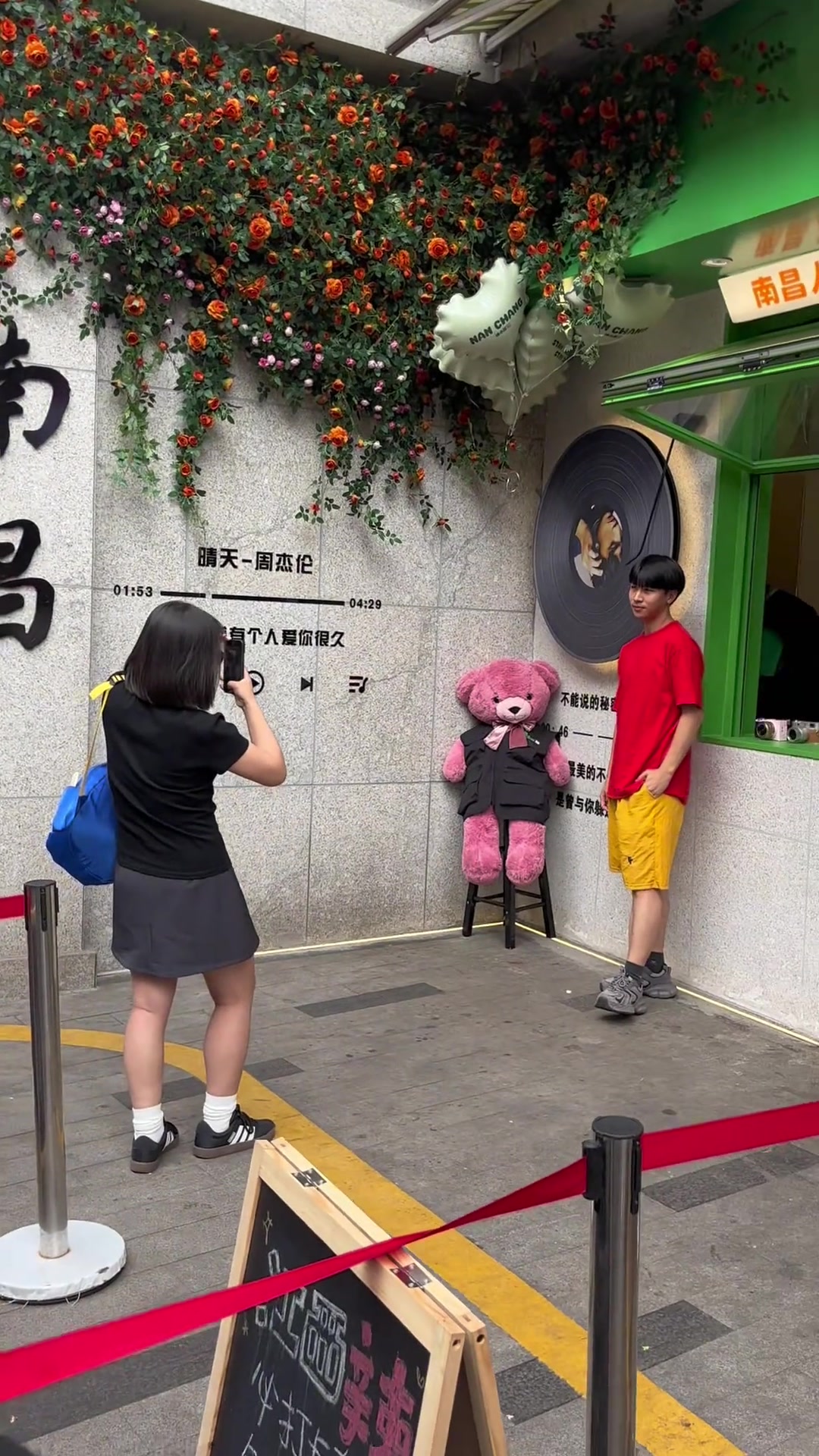 为了拍这个照片，需要多大的勇气？