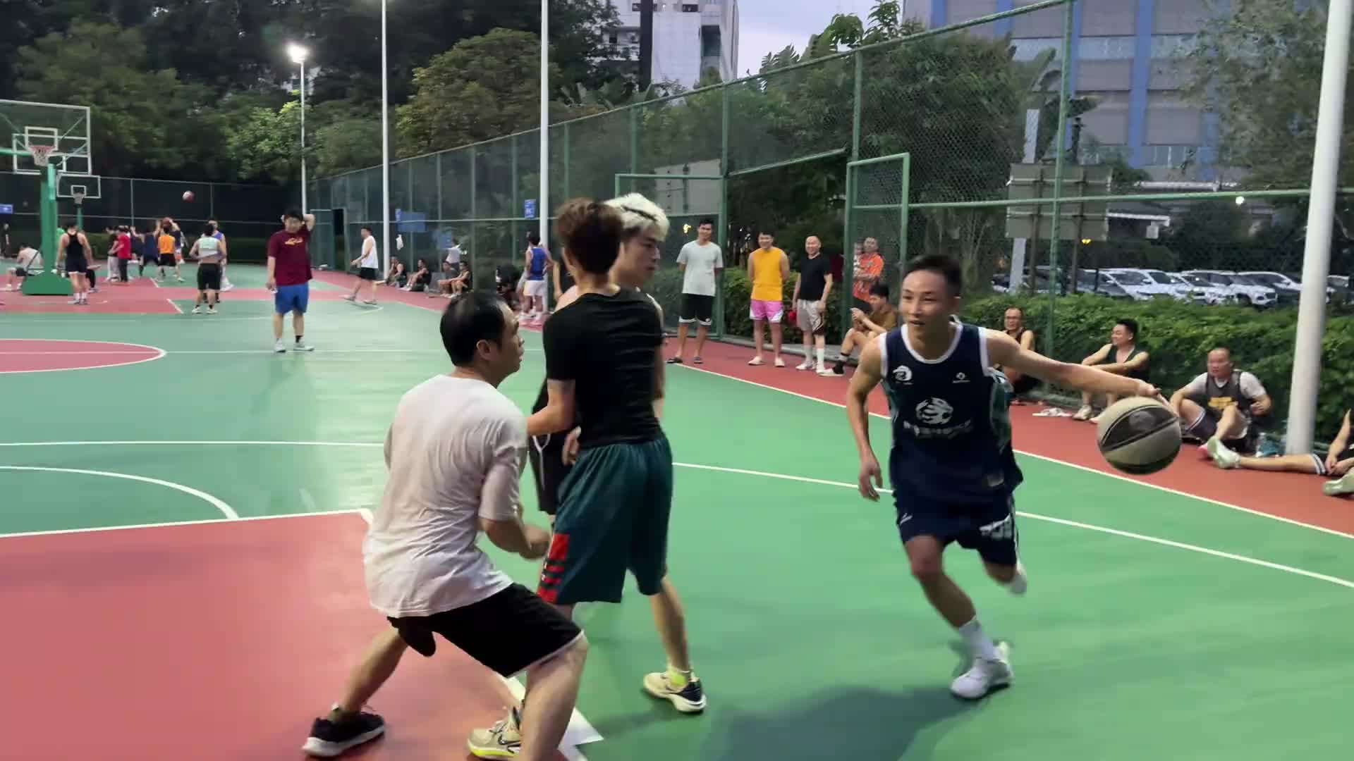 全是对抗没有技巧！野球场遇到这样的对手该如何应对？