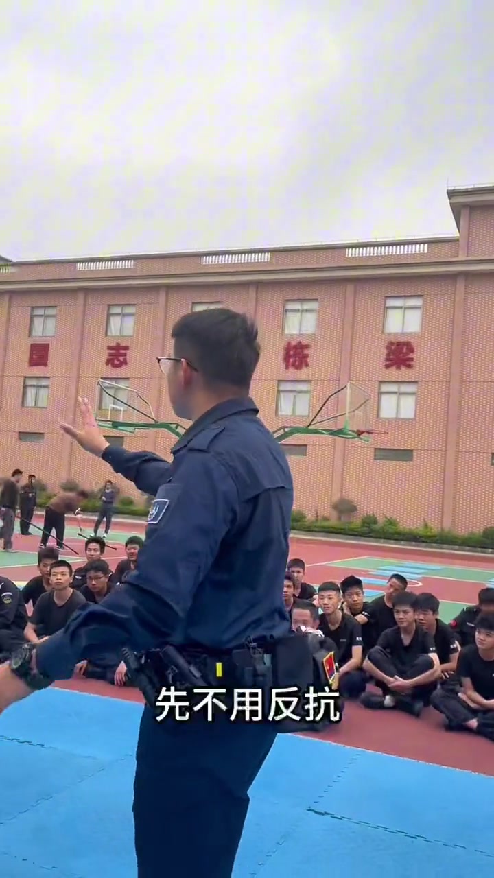 现场和理论上是差别大了