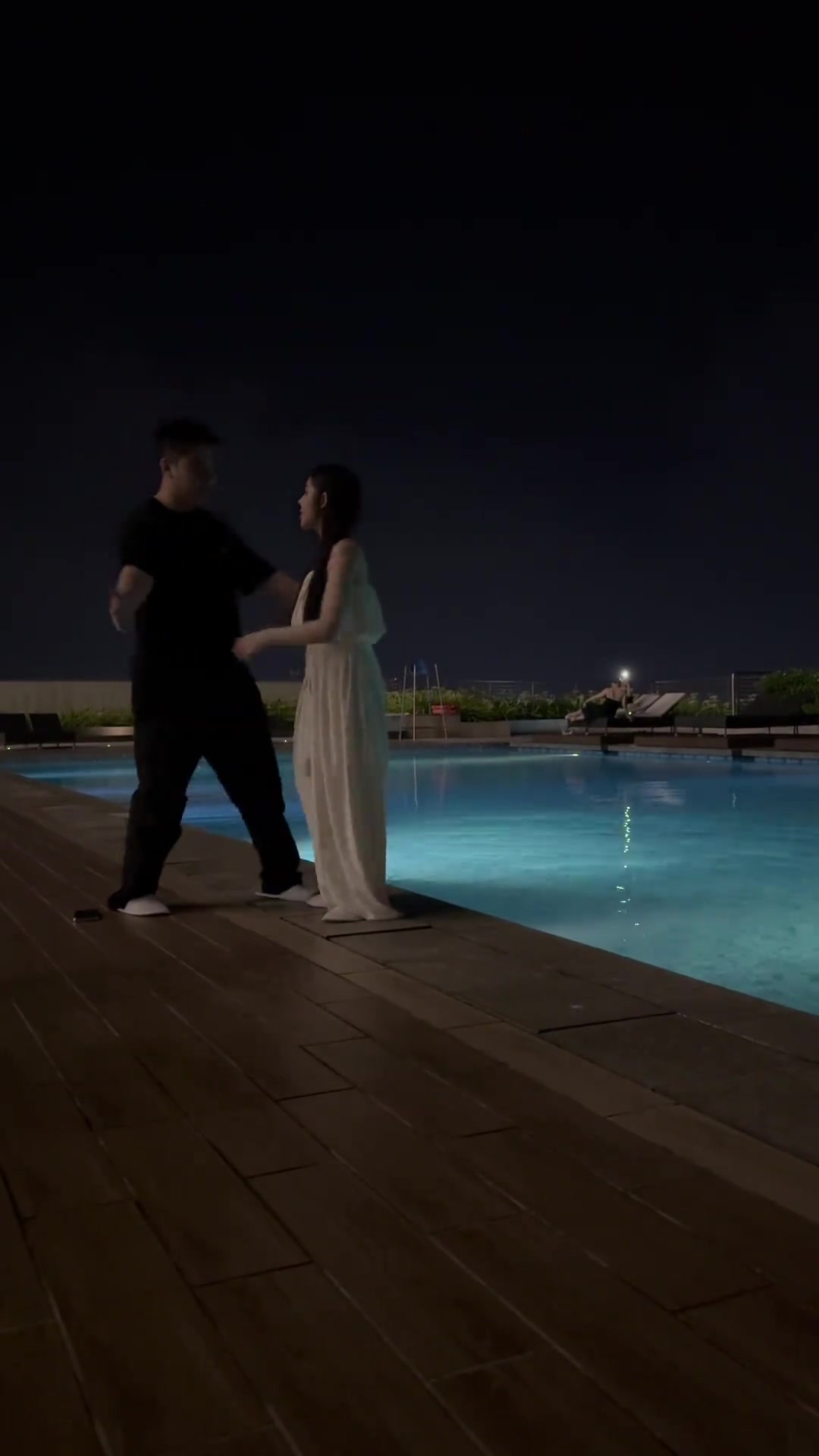 拍一条视频，损失一个老婆~