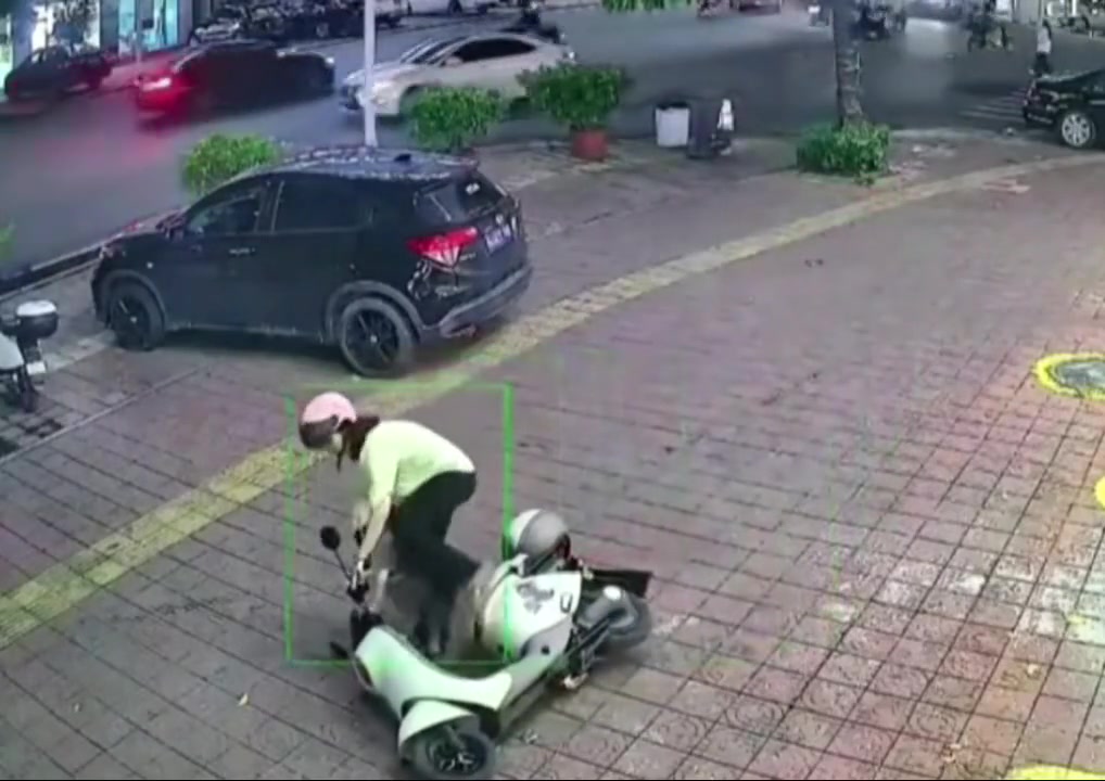 这孩子能活这么大挺不容易的
