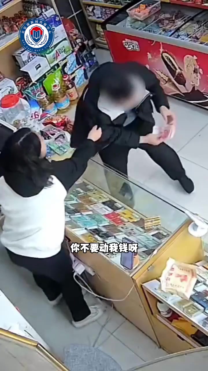 这手法是真快，半天看不出破绽
