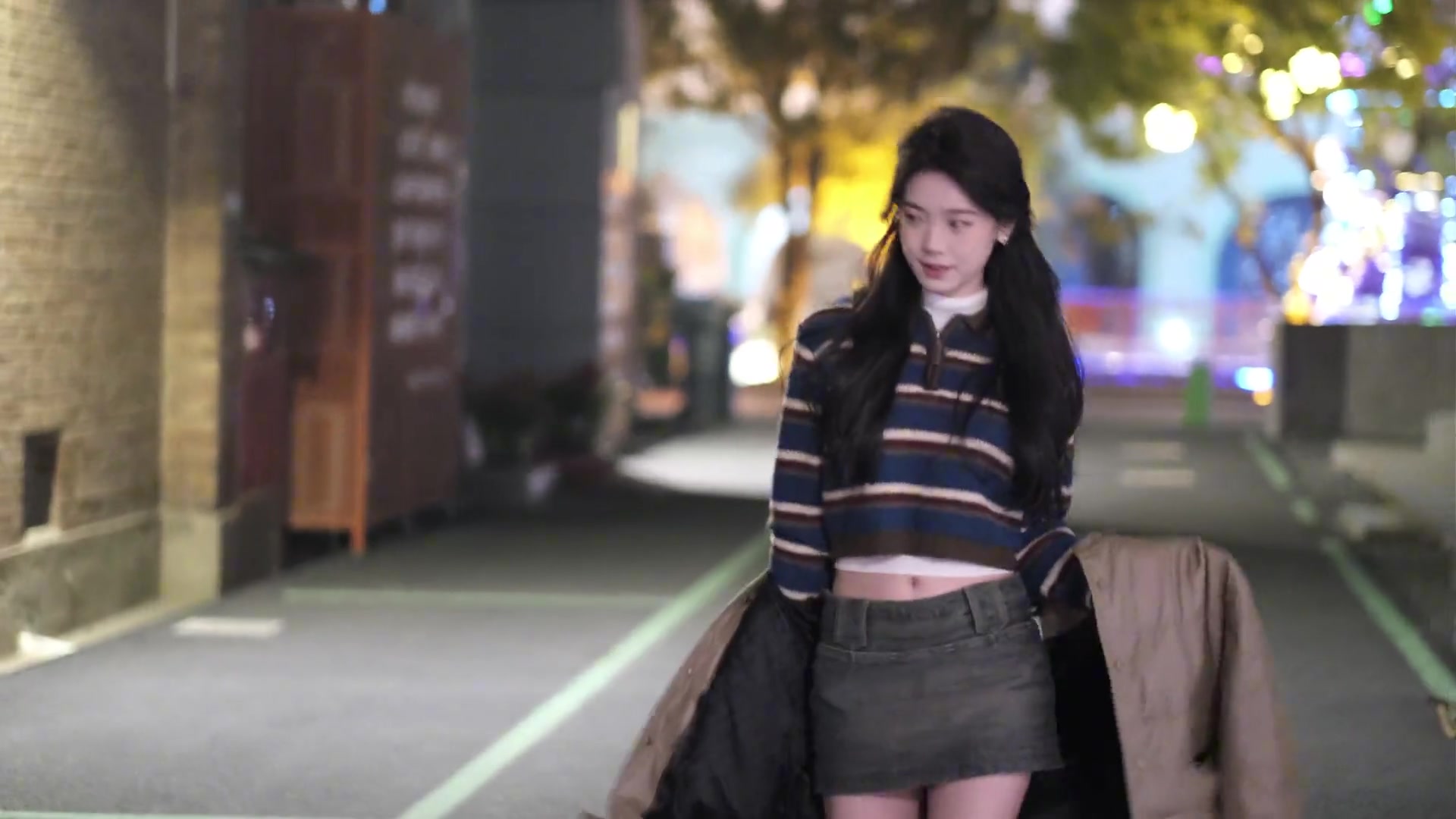 这样甜美的女生谁能不喜欢呢？
