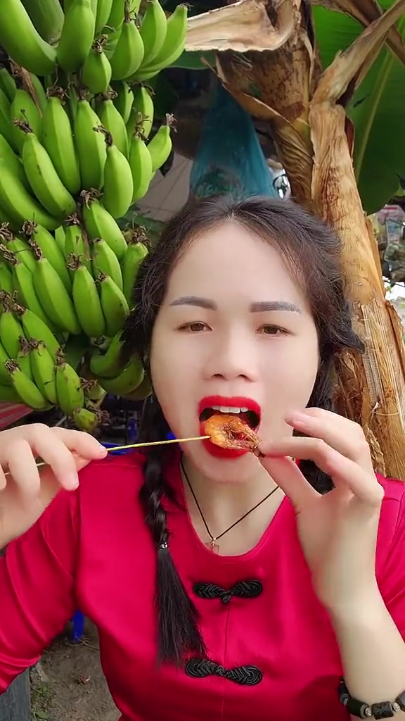 香蕉树：你家里是没锅吗？