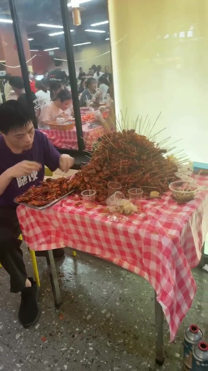 这应该不是一个人吃的吧？