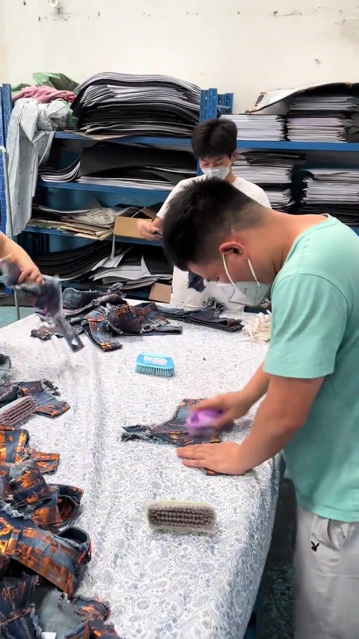 不开玩笑，这玩意能穿出门？