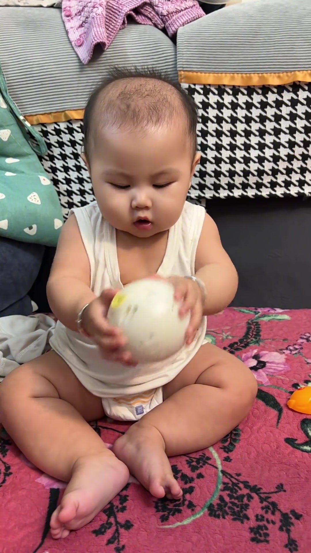 哈哈 孩子就是拿来玩的 ！