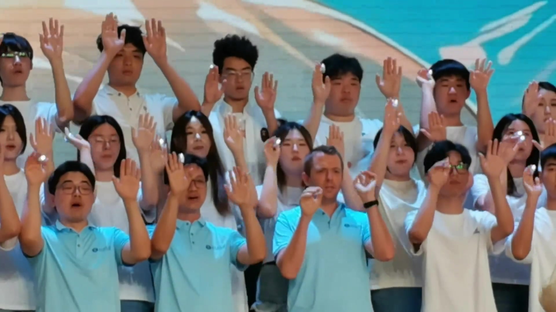 外教:也是汗流浃背了