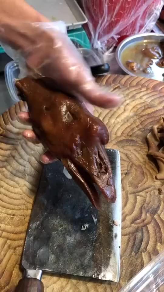一个鹅头三杯酒，美滋滋