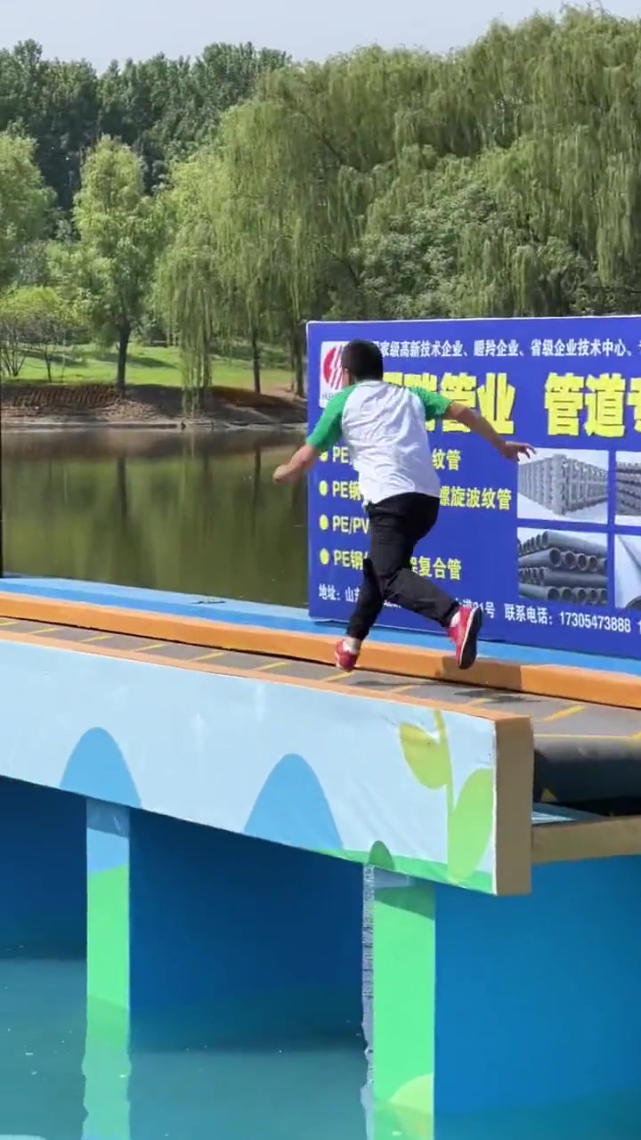看的出来大哥想拿大奖的梦泡汤了