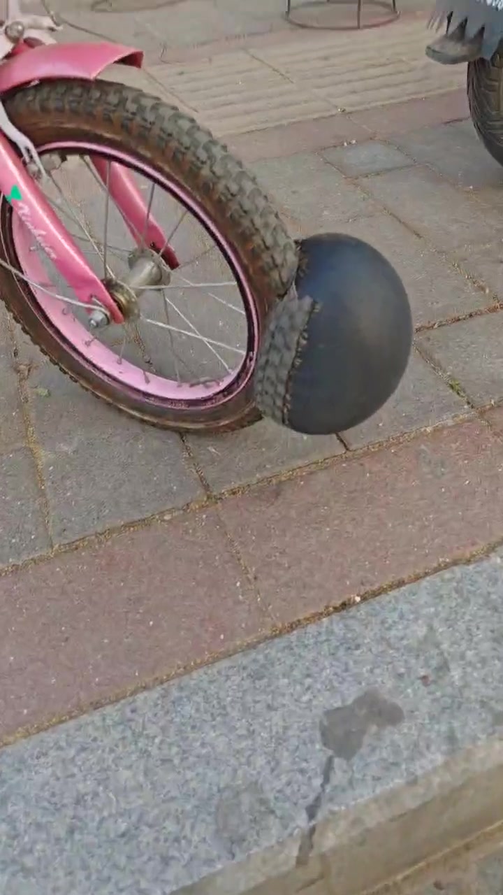 车胎摔了一跤肿起来了