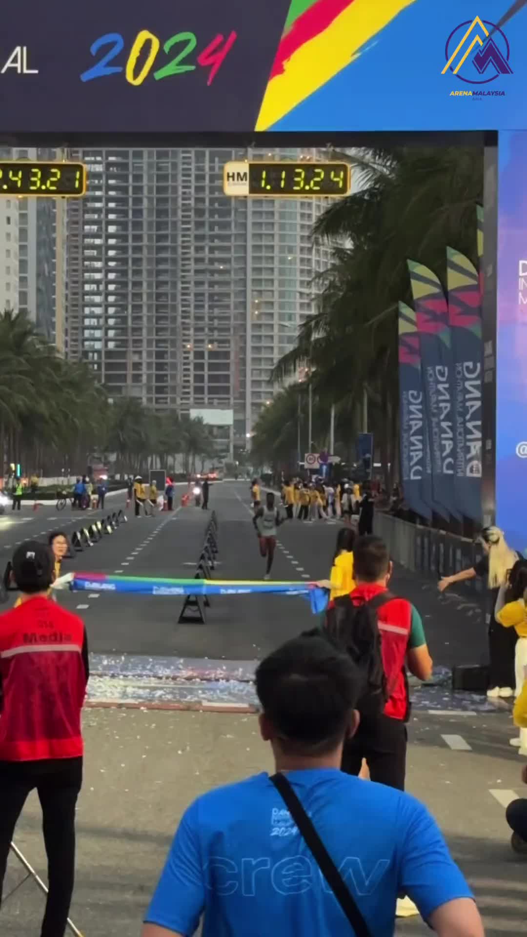 果然马拉松终点的冲线是国际难题！吧友知道为啥这样吗