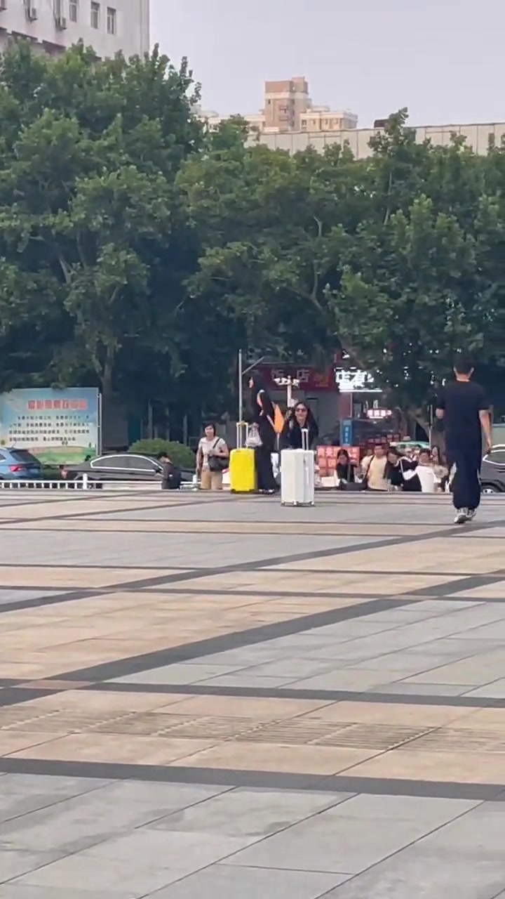手刹脚刹见多了，脸刹还是头一回