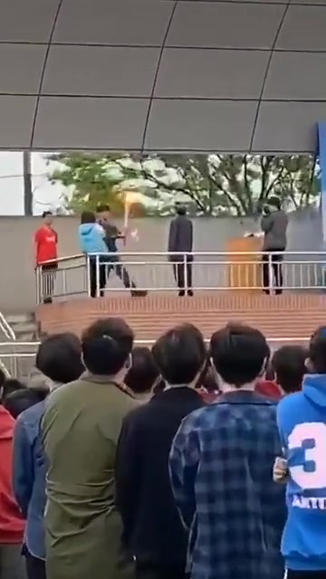 让校长本就不多的头发雪上加霜