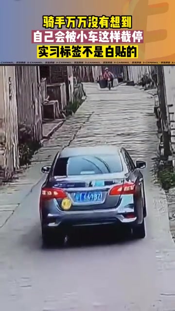 本以为最多是直拳，谁能想到是后摆腿。