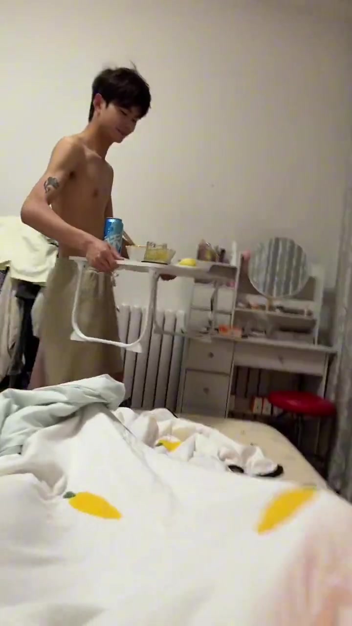 愣着干啥，抓起来吃两口啊