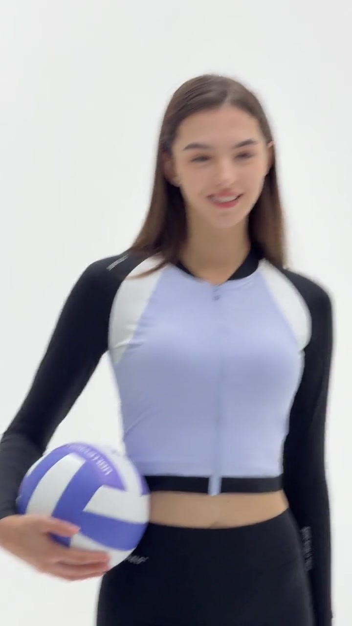 排球小姐姐 立体的五官真是迷人又可爱