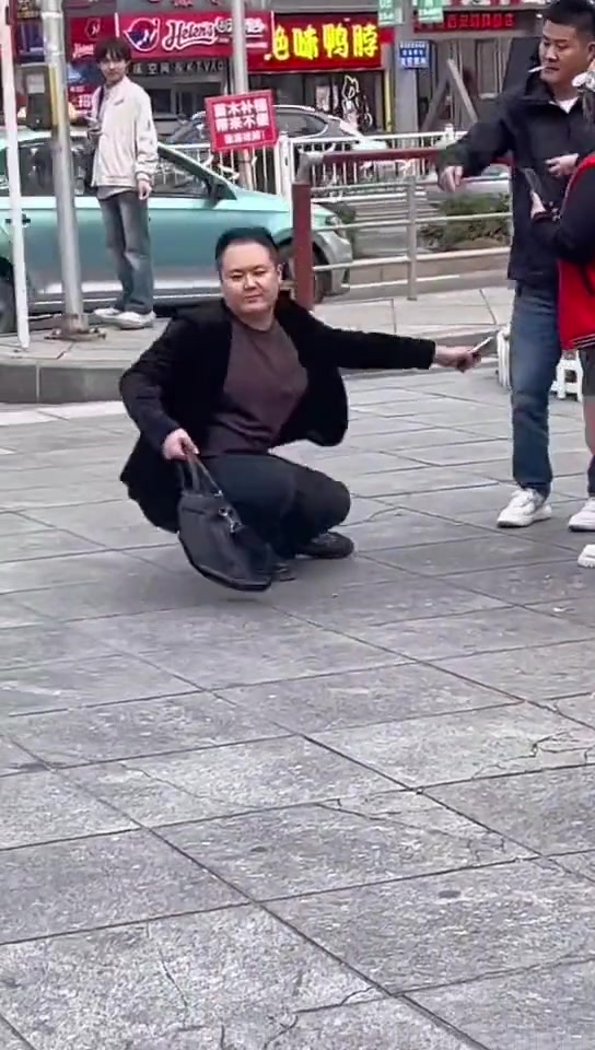 不是吧大哥，你男的女的啊？？