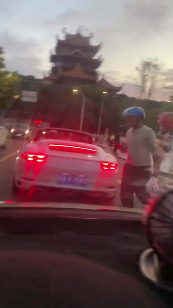 这是网约车吗？就这么无缝连接？