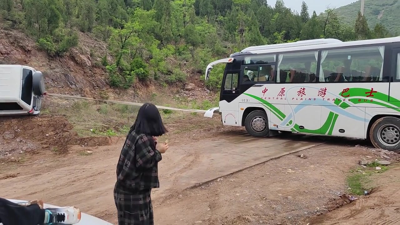 小马拉大车不是这么拉的吧？