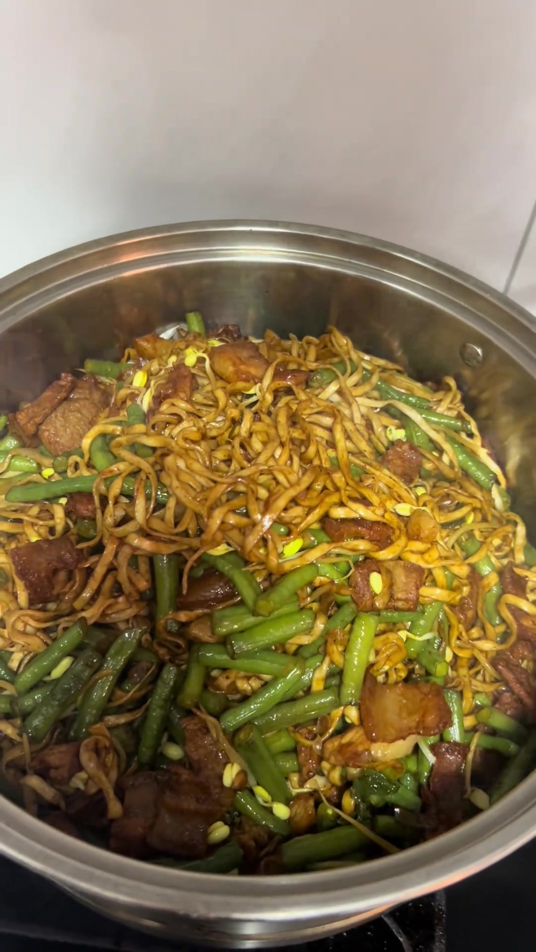 七情六欲，只剩食欲