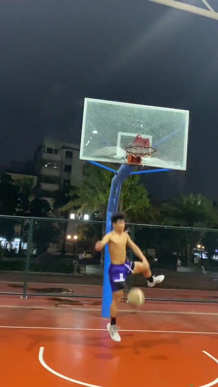 篮板我可以赔，但我必须接受全校通知处分
